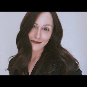 Meet your Posher, Veronica